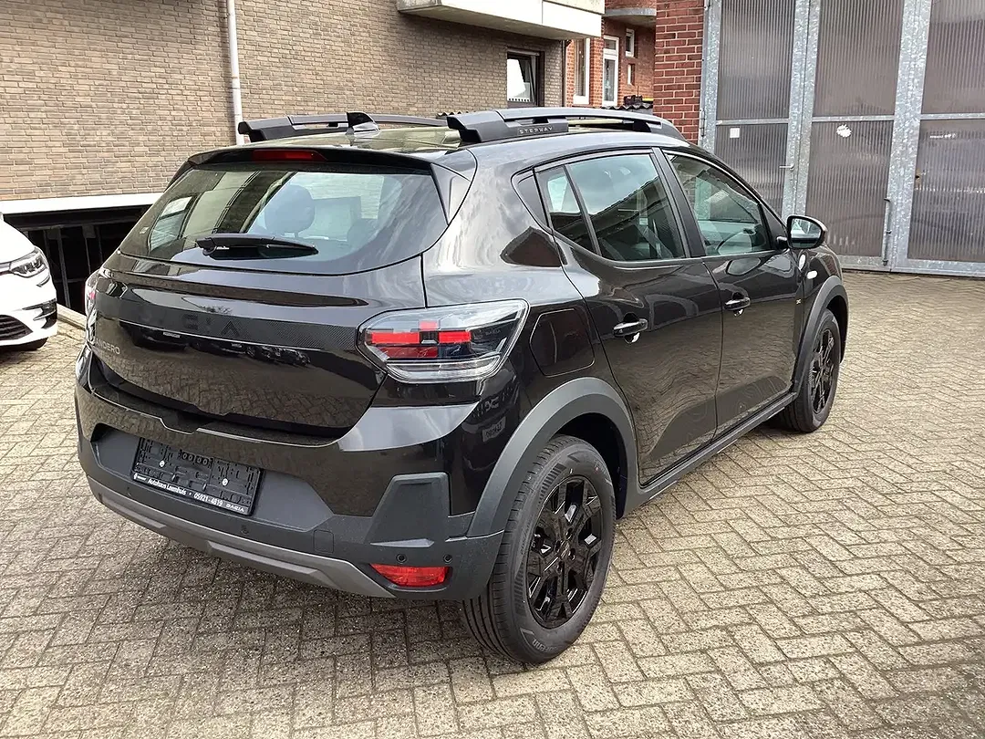 Dacia Sandero - Thumbnail 4
