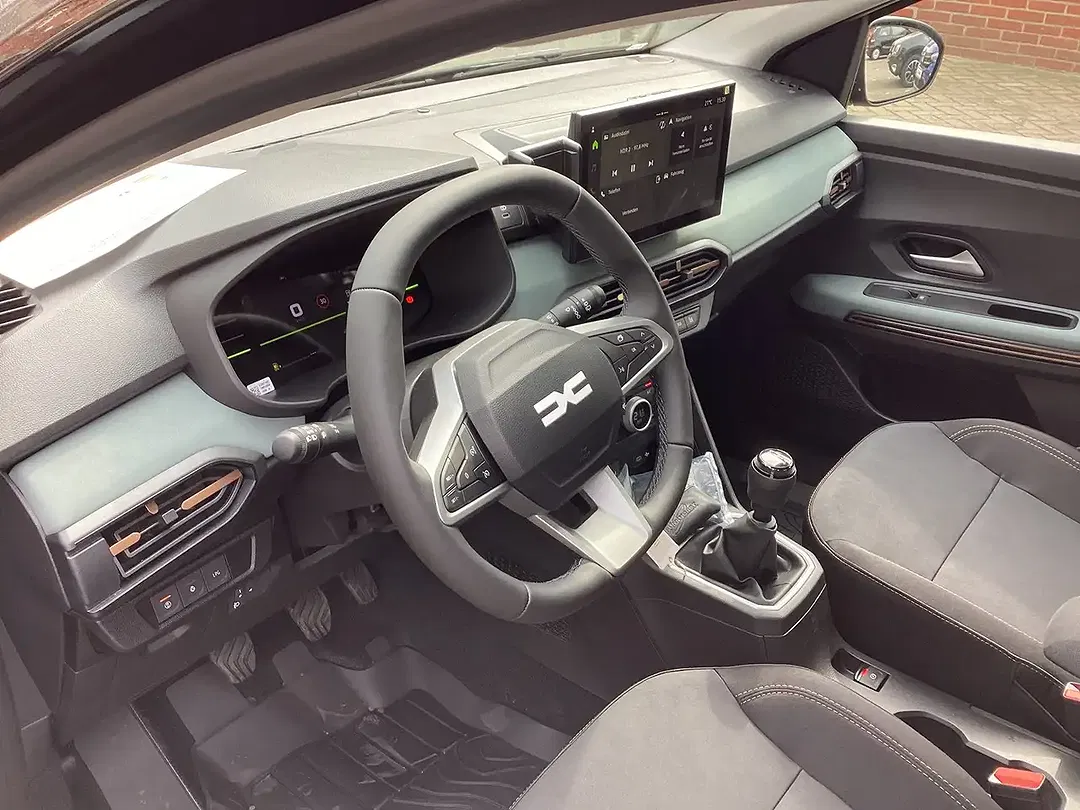 Dacia Sandero - Thumbnail 8