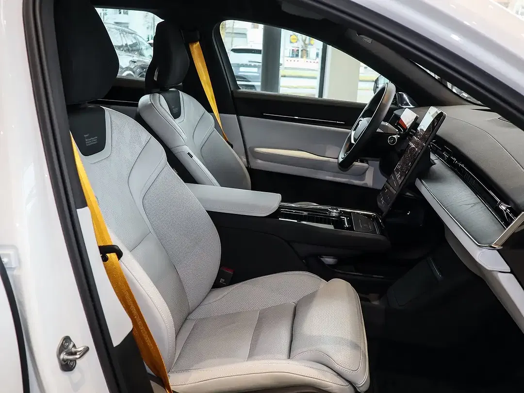 Polestar 3 - Thumbnail 7
