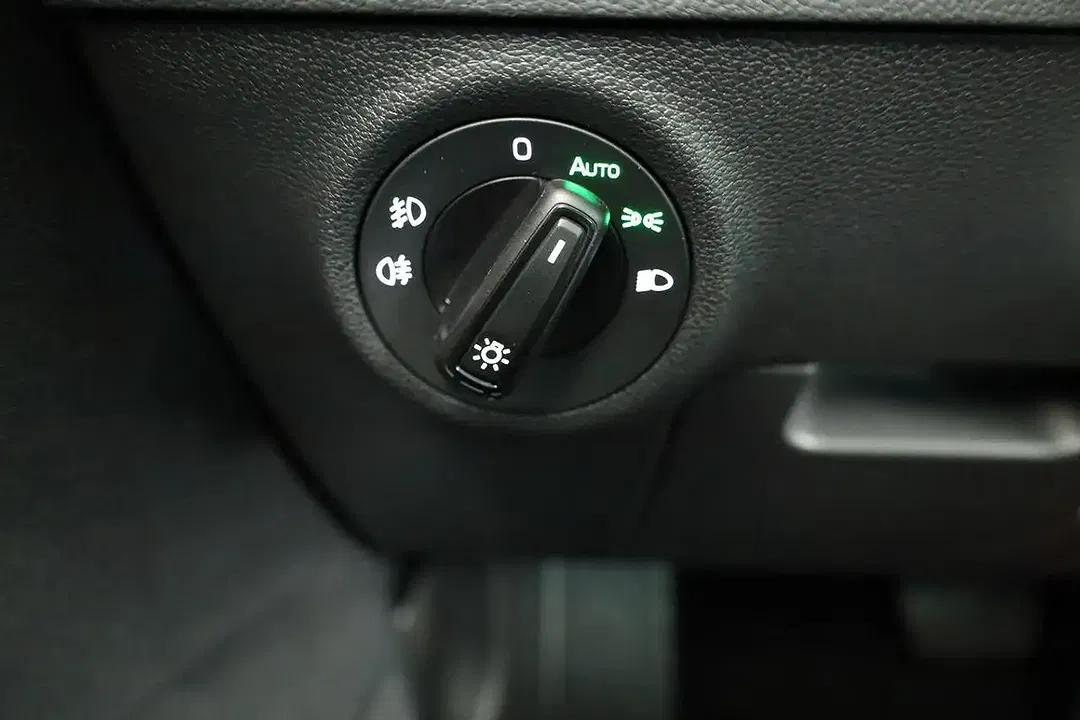 Skoda Karoq - Thumbnail 9