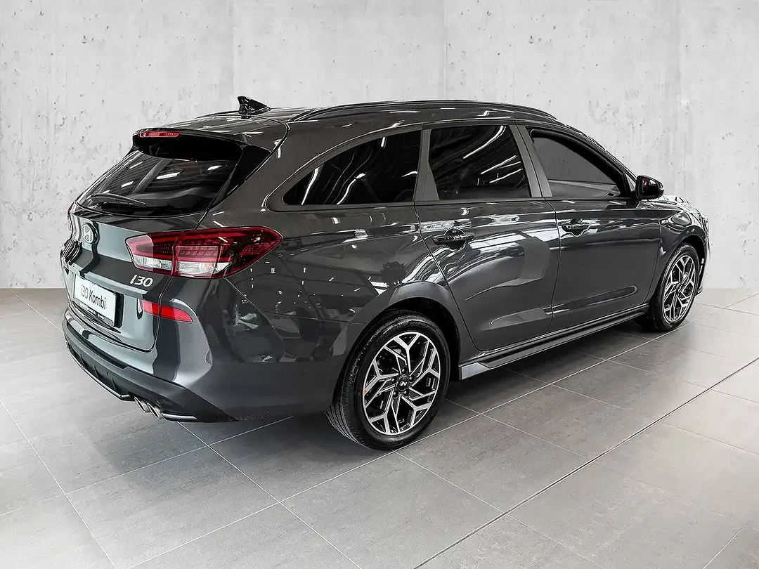 Hyundai i30 - Thumbnail 2