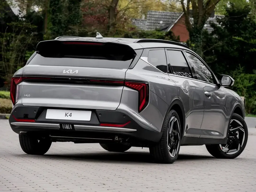 Kia K4 - Thumbnail 2