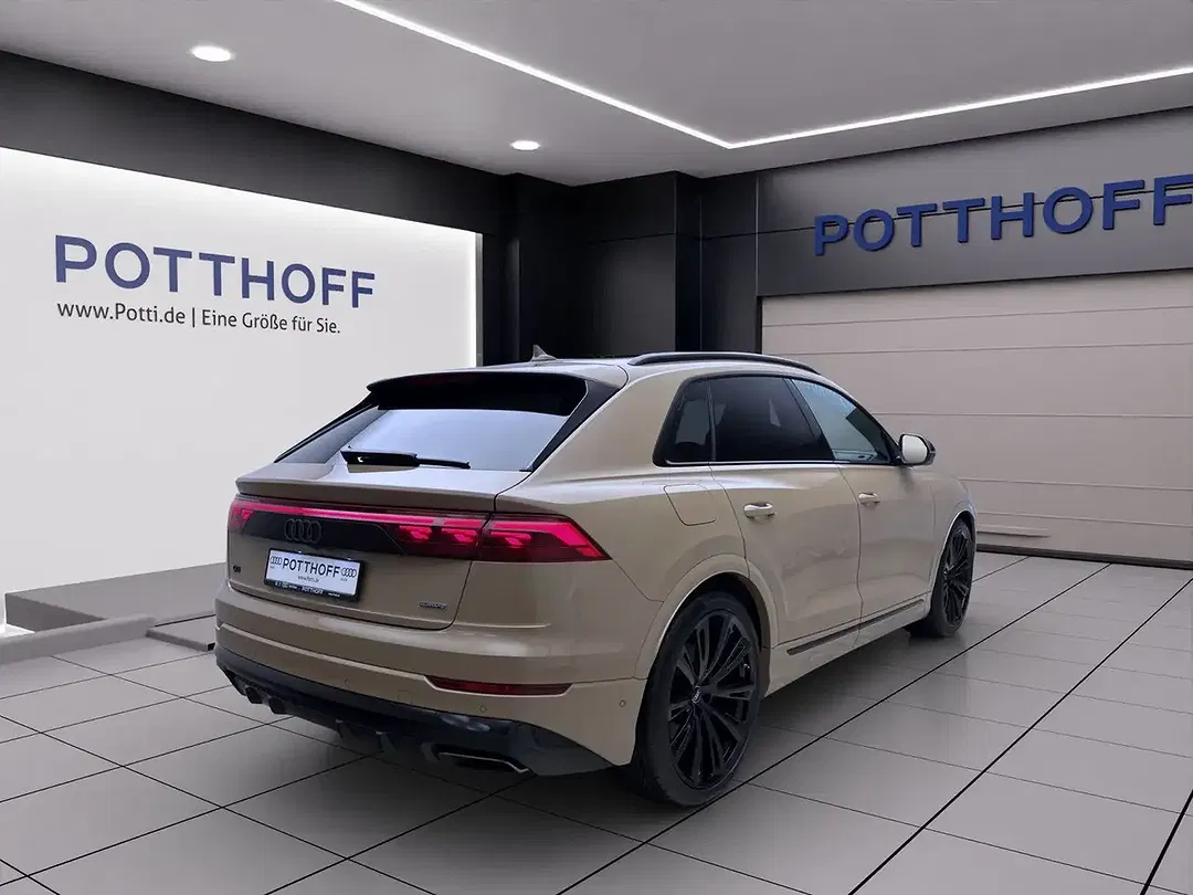 Audi Q8 - Thumbnail 6