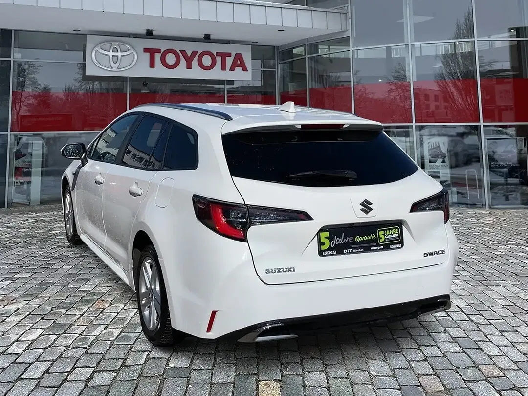 Suzuki Swace - Thumbnail 3