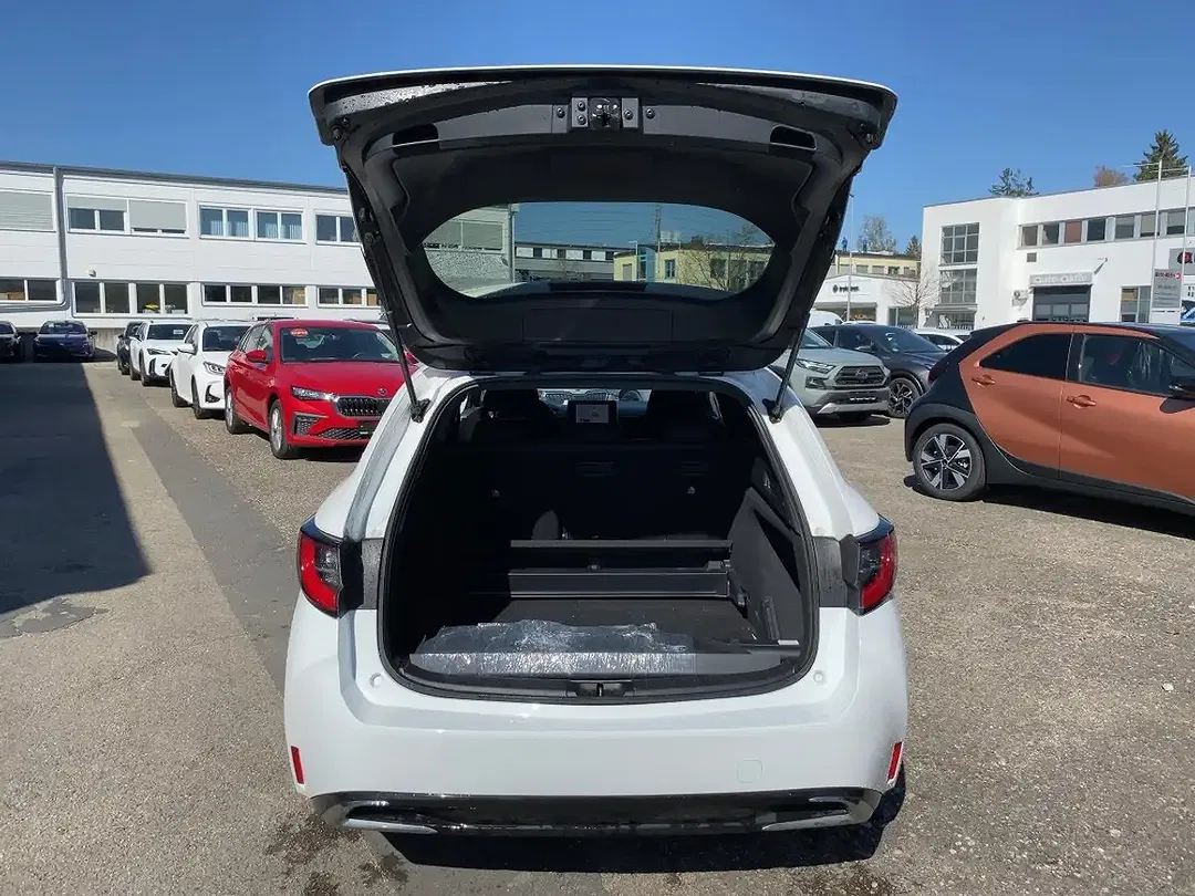 Suzuki Swace - Thumbnail 7
