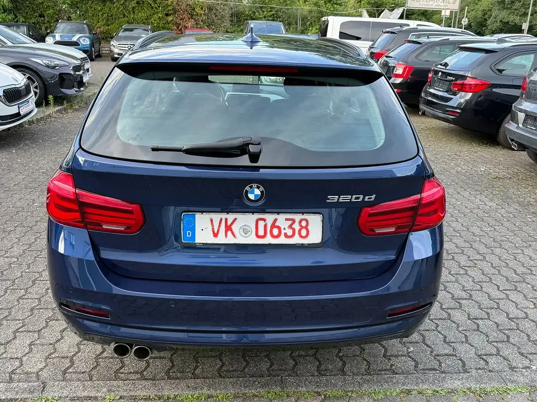 BMW 320 - Thumbnail 3