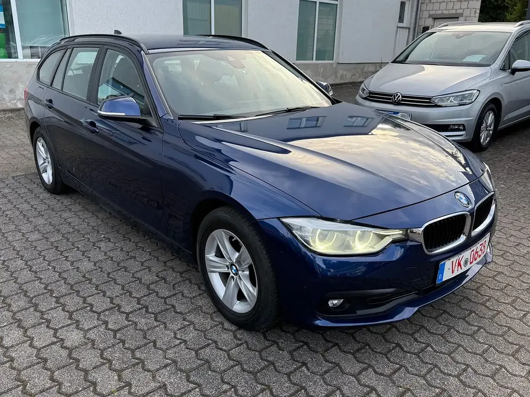 BMW 320 - Thumbnail 5