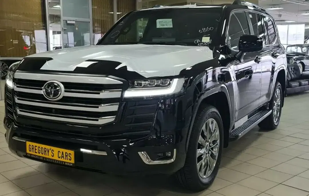 Toyota Land Cruiser - Thumbnail 5