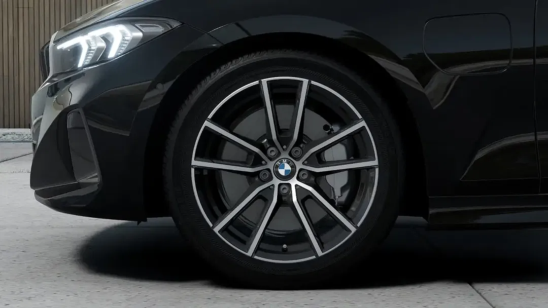 BMW 330 - Thumbnail 7