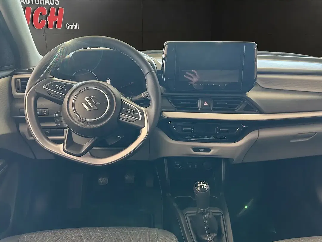 Suzuki Swift - Thumbnail 10