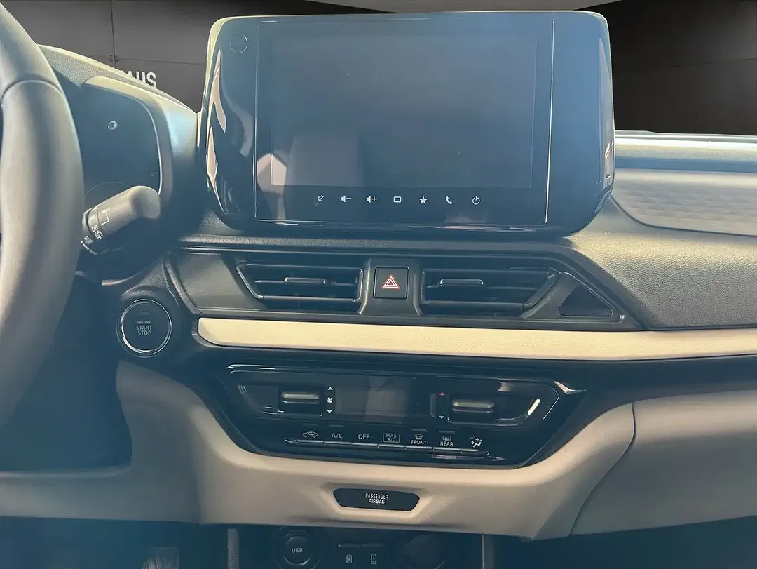 Suzuki Swift - Thumbnail 14