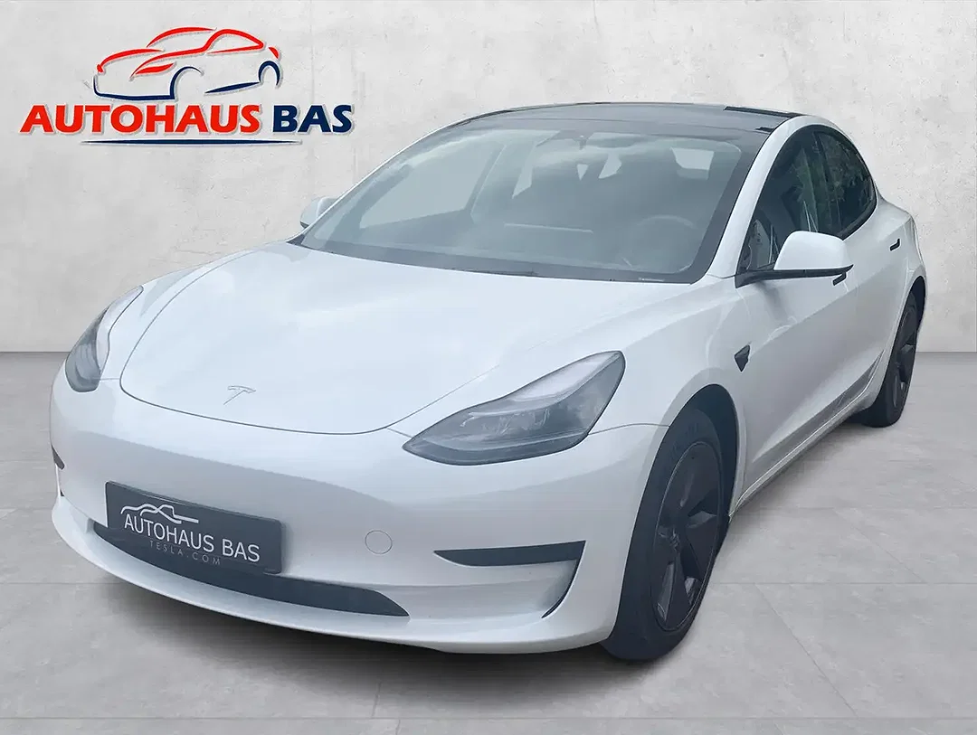 Tesla Model 3 - Afbeelding 1