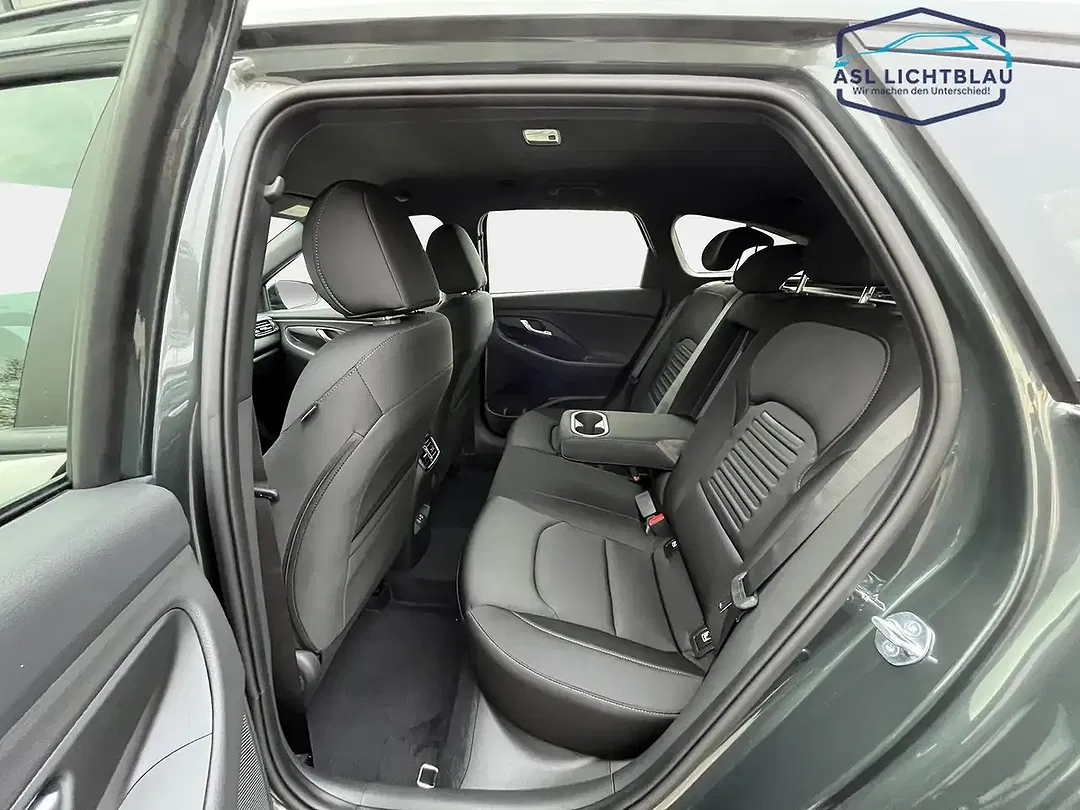Hyundai i30 - Thumbnail 14