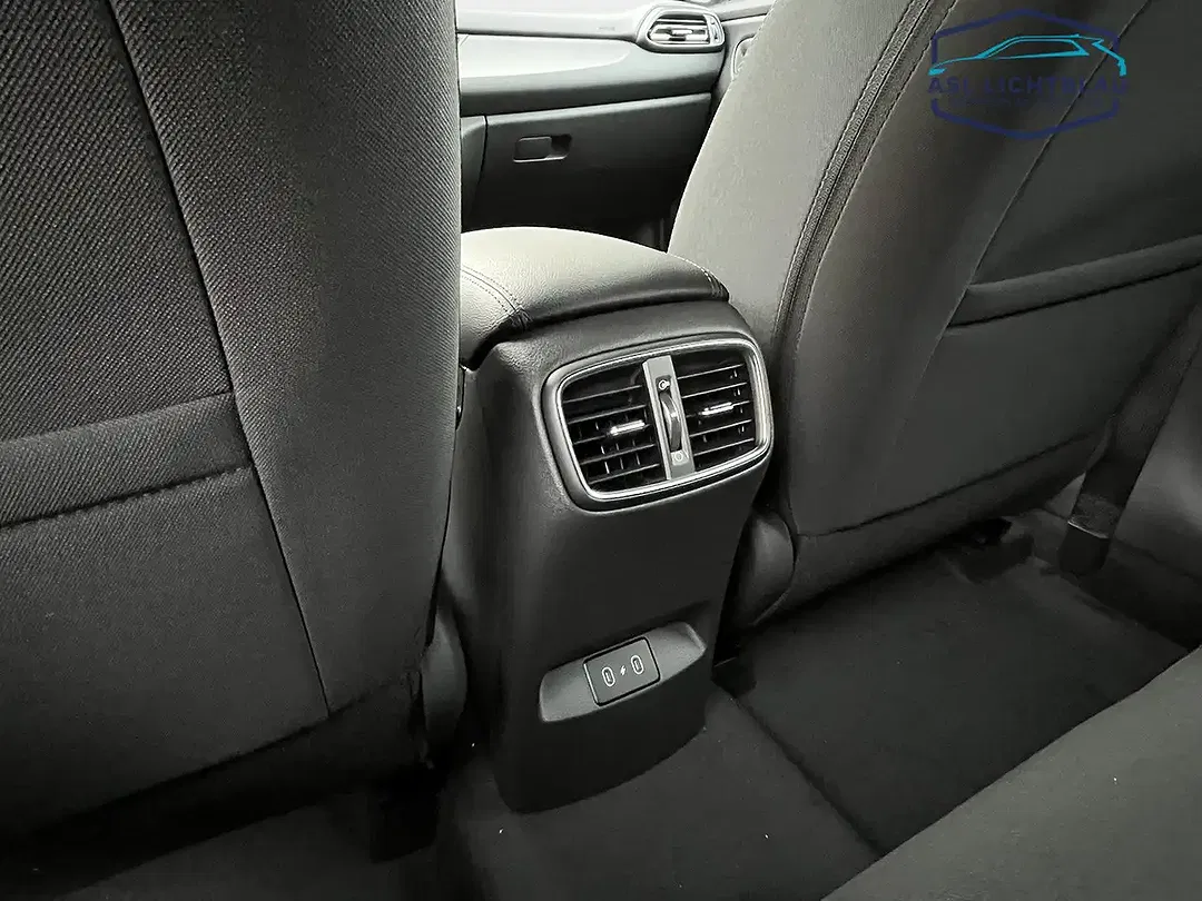 Hyundai i30 - Thumbnail 15