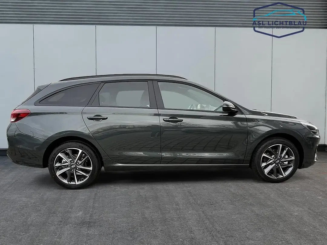 Hyundai i30 - Thumbnail 4