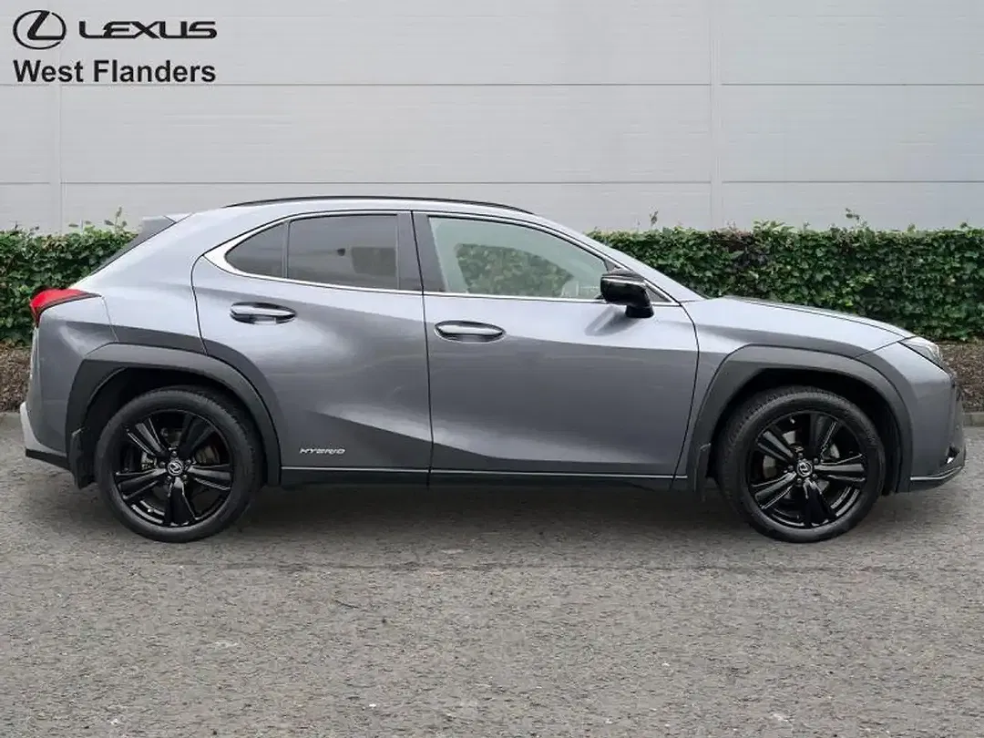 Lexus UX 250h - Thumbnail 3
