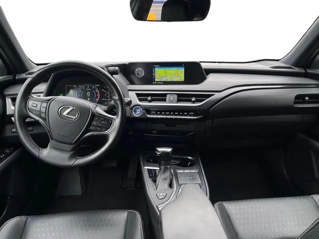 Lexus UX 250h - Thumbnail 9