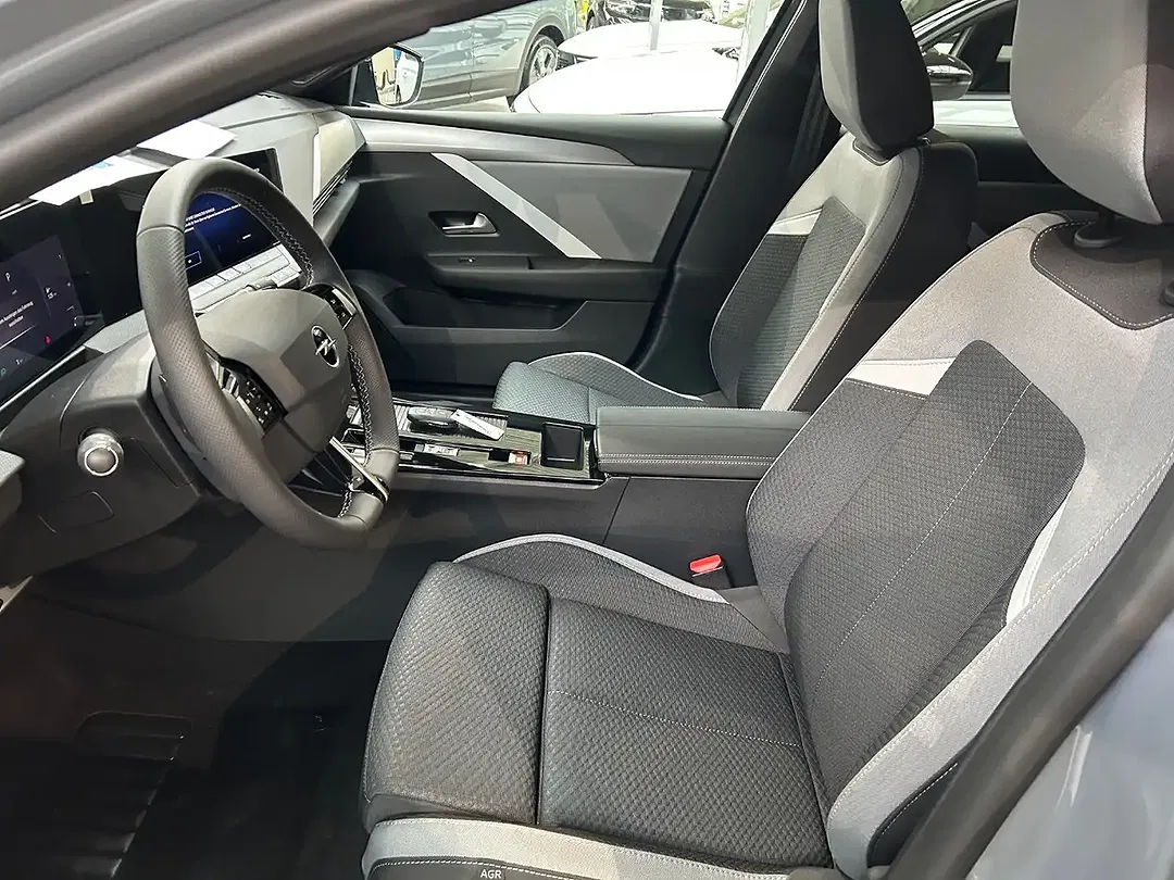 Opel Astra - Thumbnail 9
