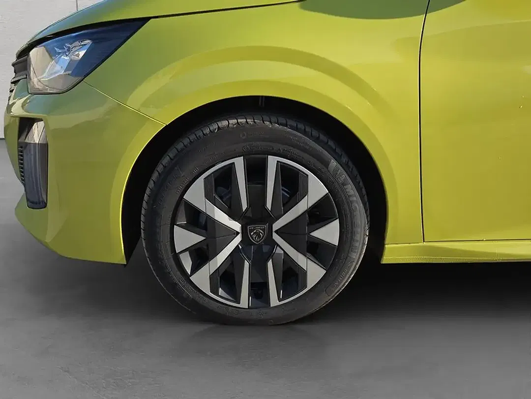 Peugeot 208 - Thumbnail 24
