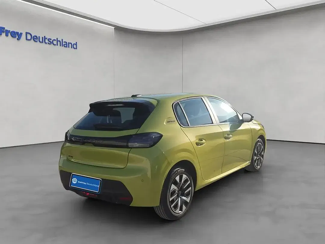 Peugeot 208 - Thumbnail 6