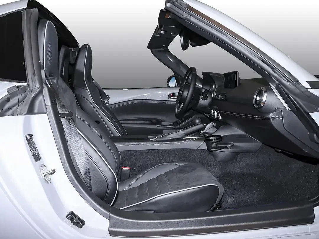 Mazda MX-5 - Thumbnail 4