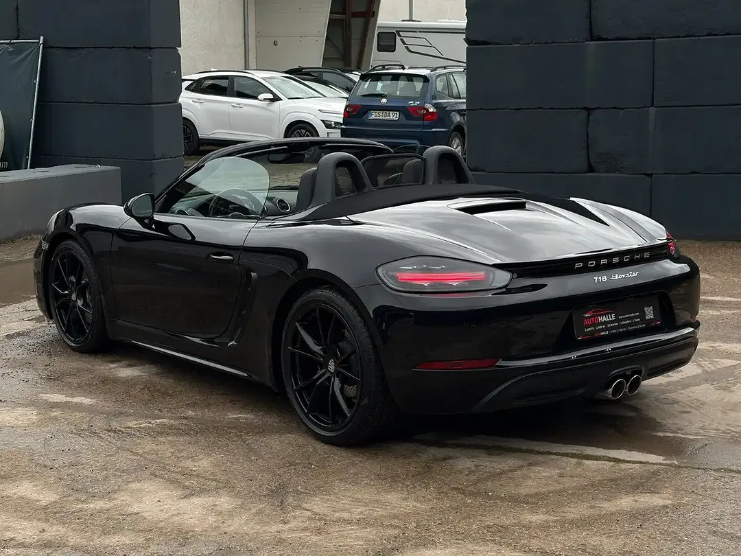 Porsche Boxster - Thumbnail 11