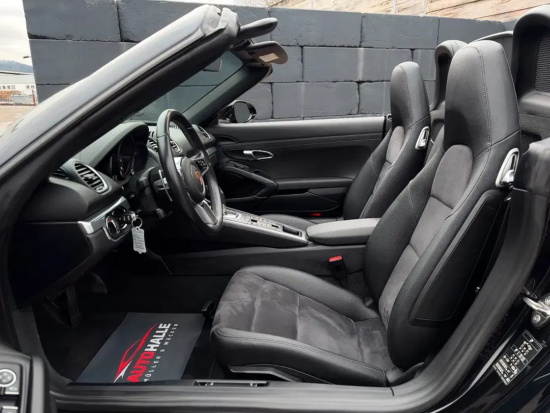 Porsche Boxster - Thumbnail 13