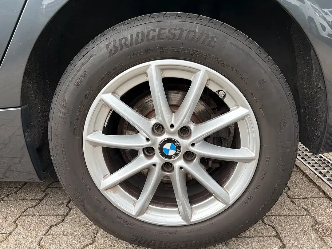 BMW 216 - Thumbnail 9