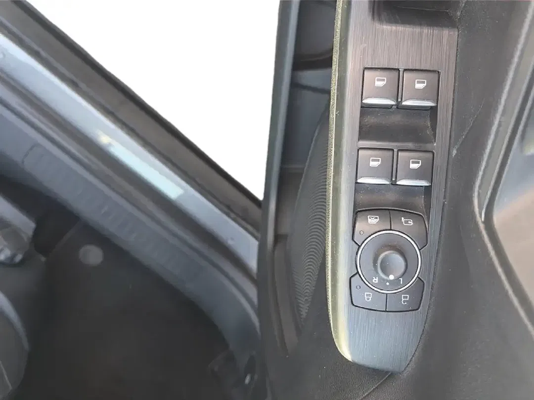 Ford Kuga - Thumbnail 14