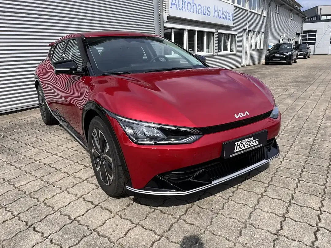 Kia EV6 - Thumbnail 2