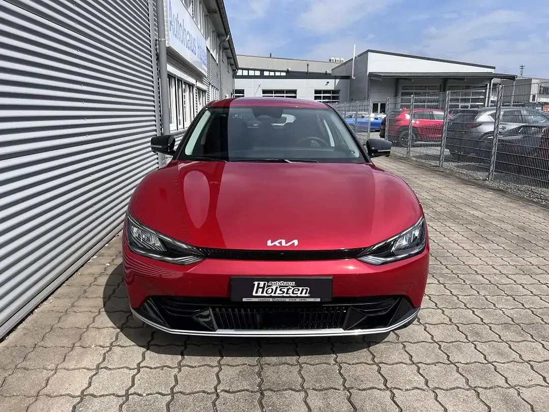 Kia EV6 - Thumbnail 3