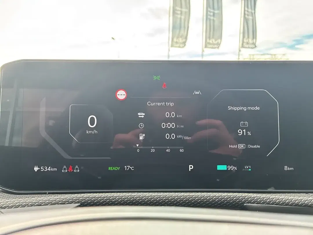Kia EV6 - Thumbnail 12