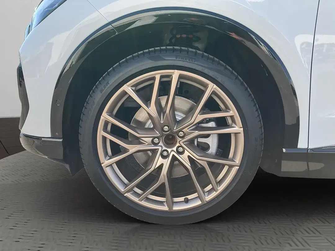 Audi Q4 e-tron - Thumbnail 3