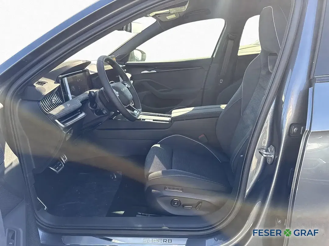 Skoda Superb - Thumbnail 11