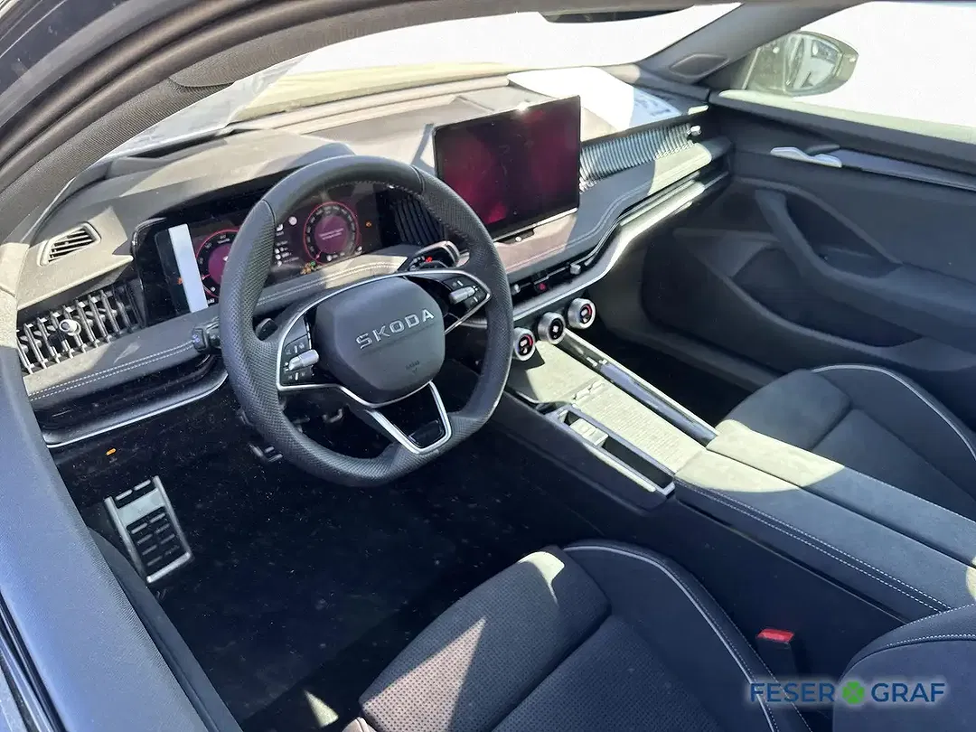 Skoda Superb - Thumbnail 8
