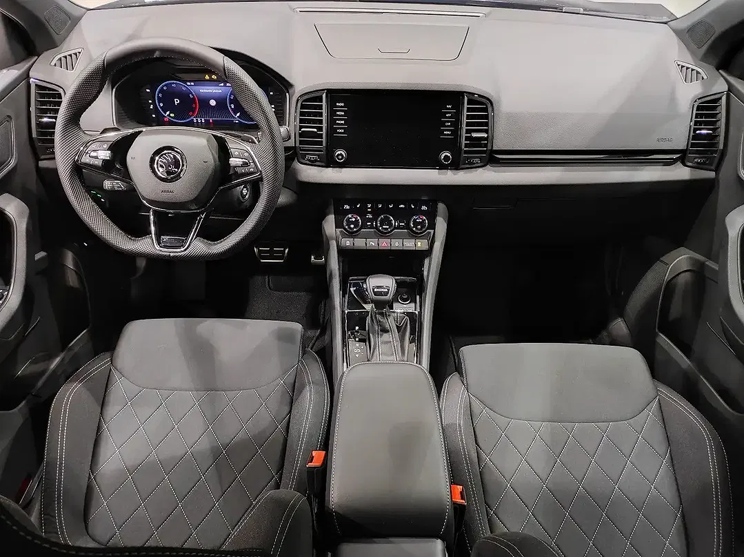 Skoda Karoq - Thumbnail 4