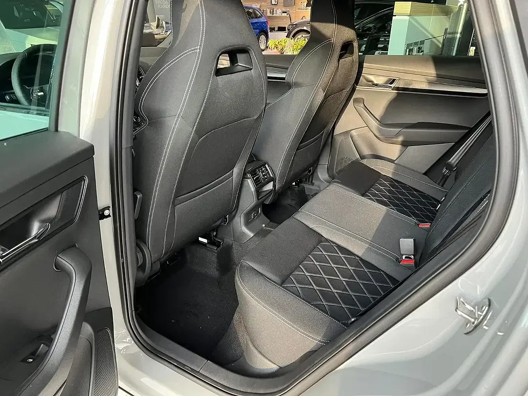 Skoda Karoq - Thumbnail 5