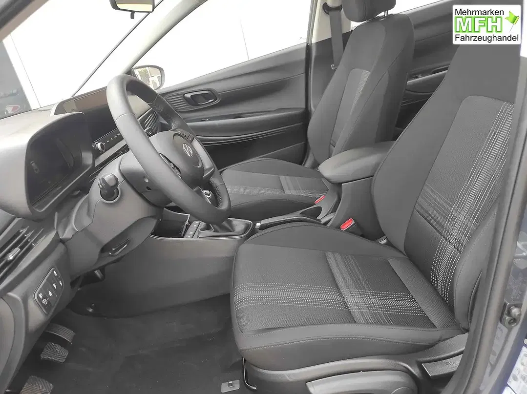 Hyundai i20 - Thumbnail 10