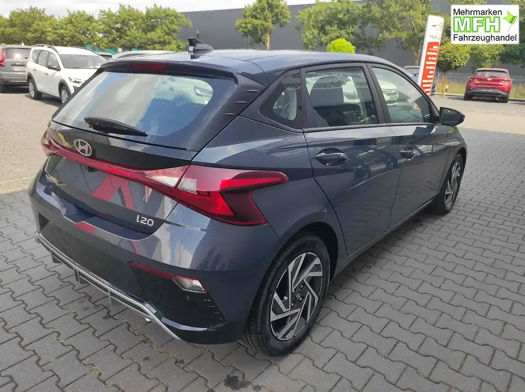 Hyundai i20 - Thumbnail 4