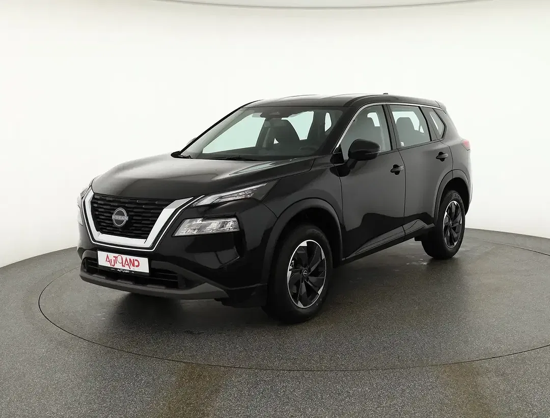 Nissan X-Trail - Thumbnail 1