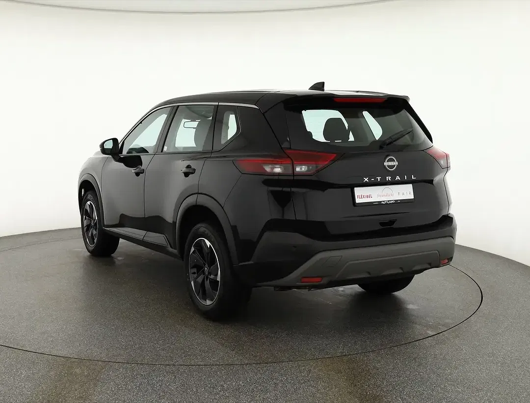 Nissan X-Trail - Thumbnail 3