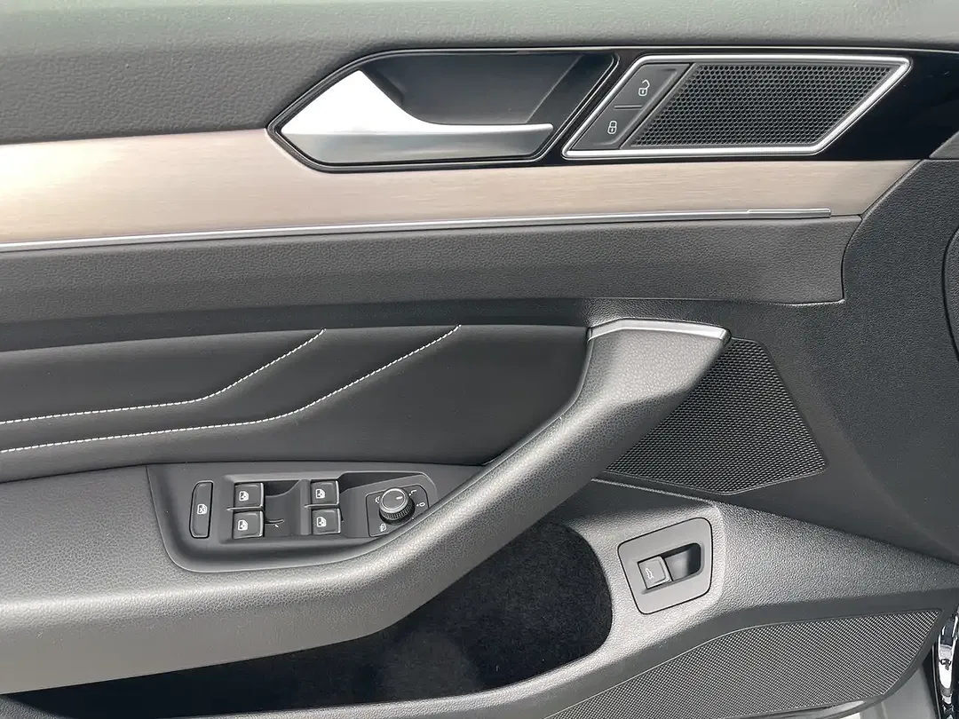 Volkswagen Passat Alltrack - Thumbnail 6