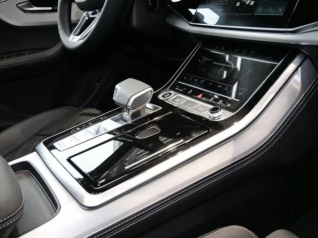 Audi Q7 - Thumbnail 10