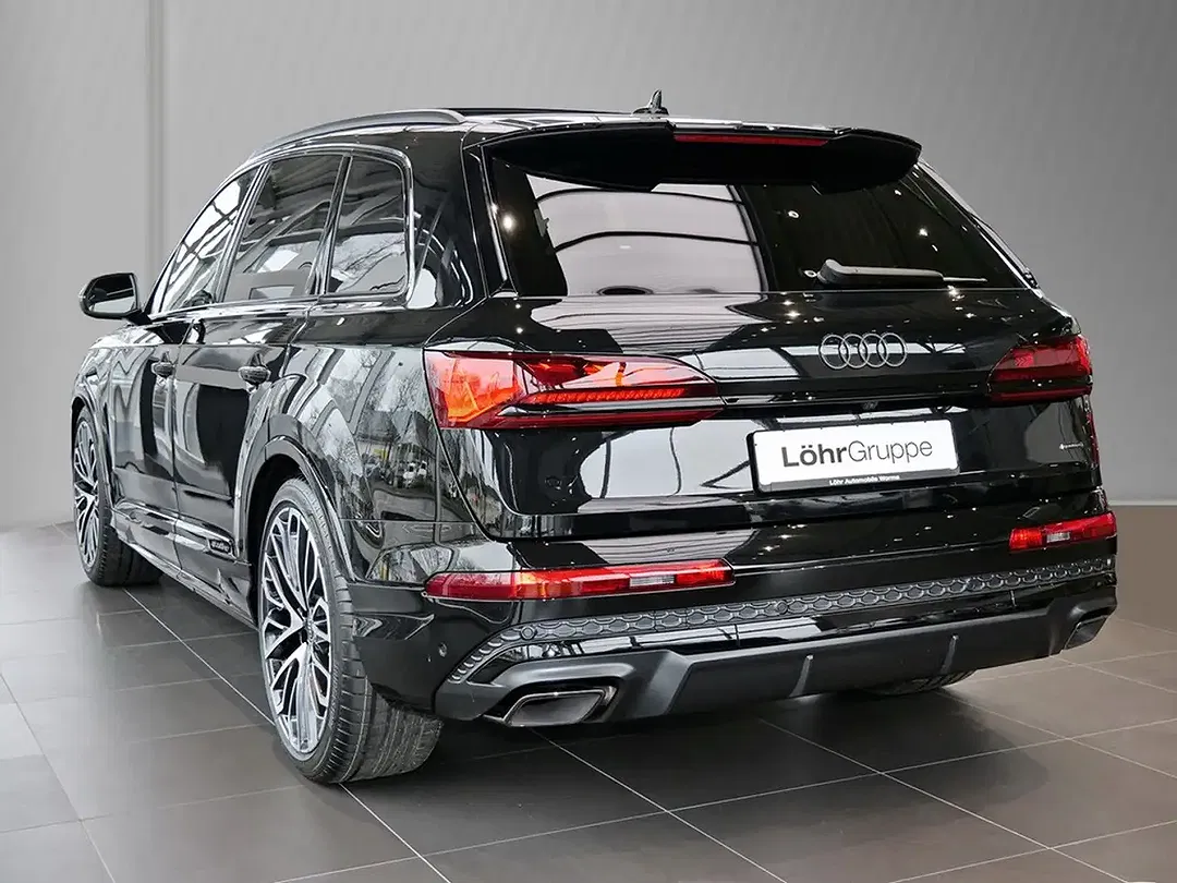 Audi Q7 - Thumbnail 4
