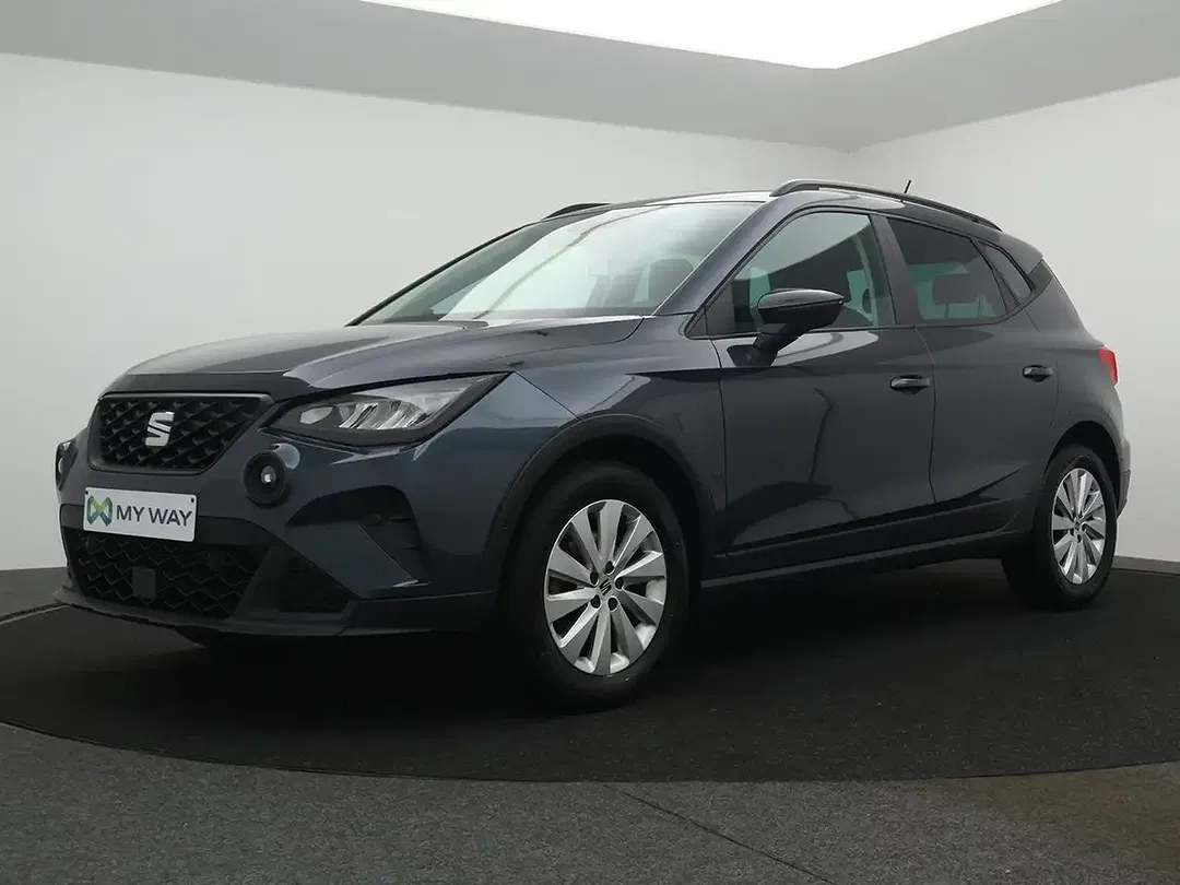 SEAT Arona - Thumbnail 1