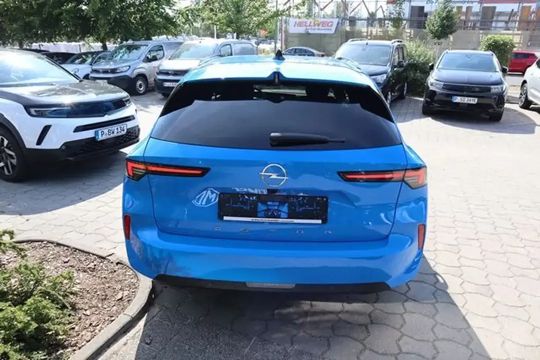 Opel Astra - Thumbnail 4
