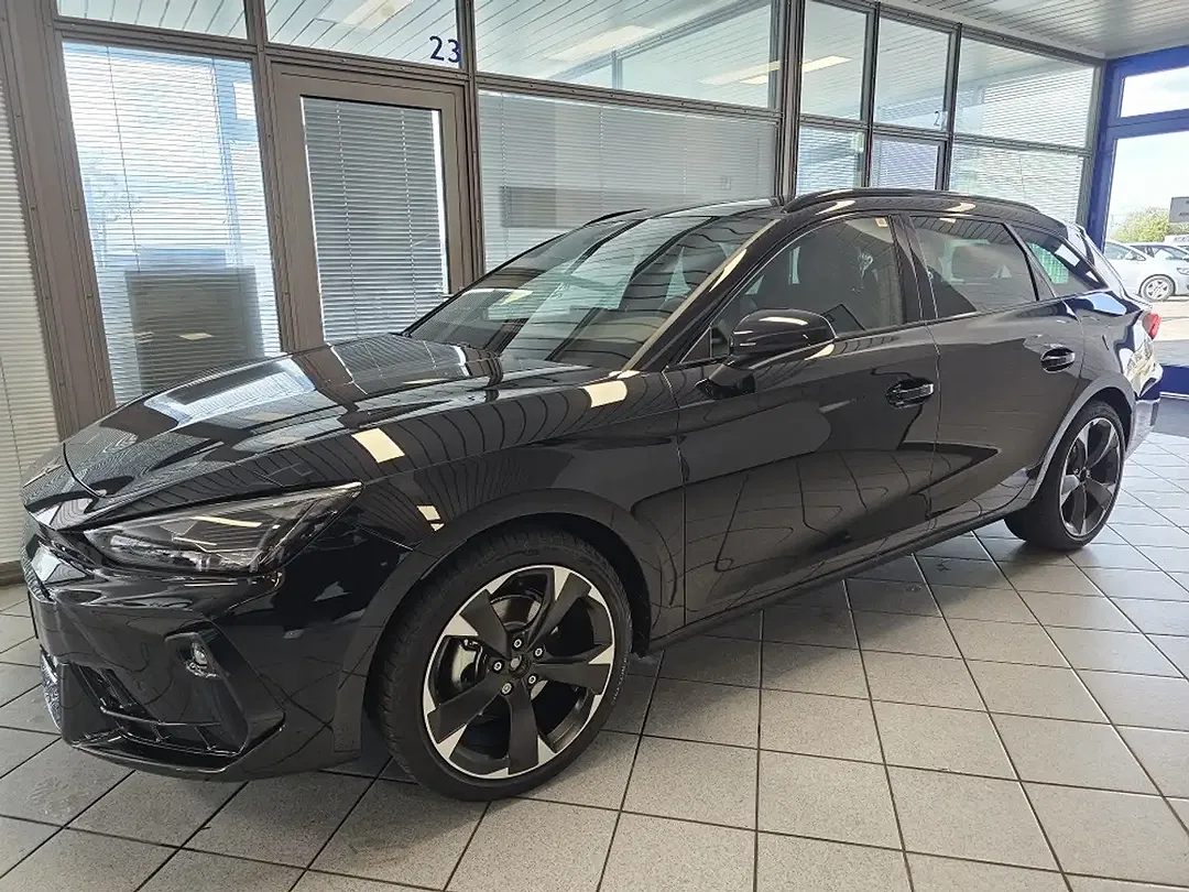 CUPRA Leon - Thumbnail 2