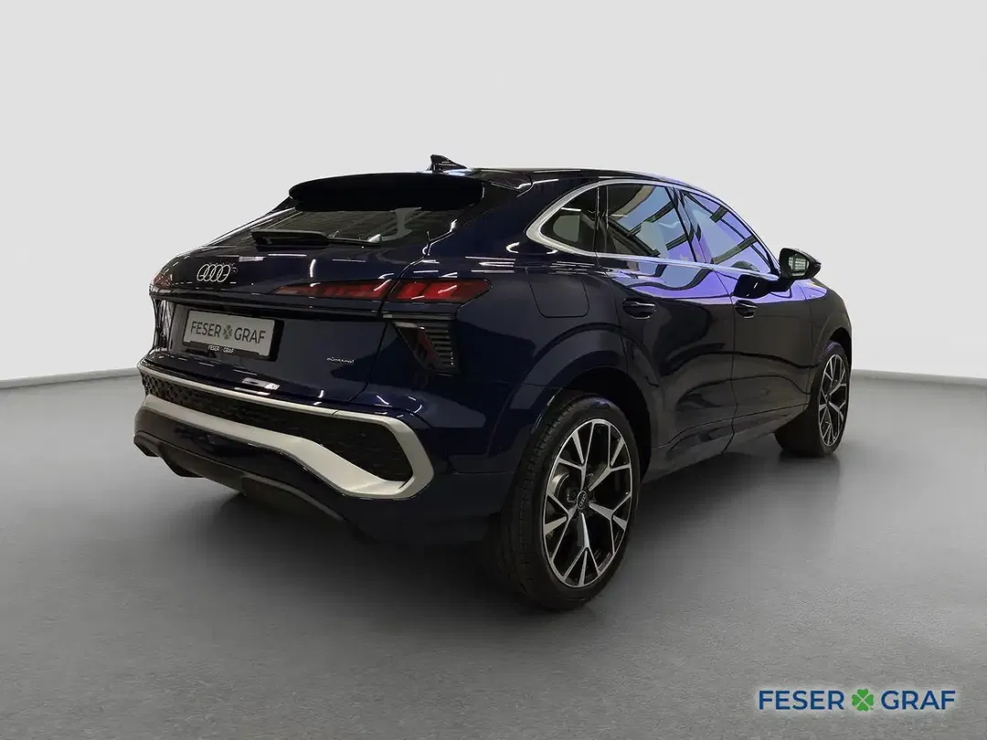 Audi Q3 - Thumbnail 8