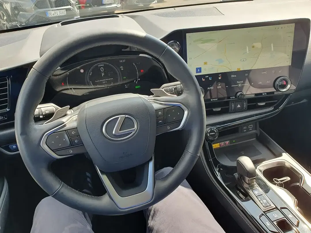 Lexus NX 350h - Thumbnail 9