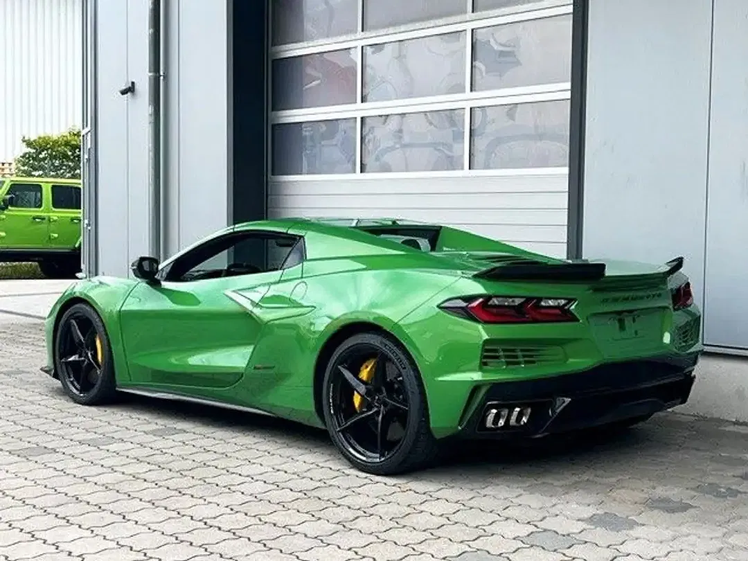 Corvette C8 - Thumbnail 11